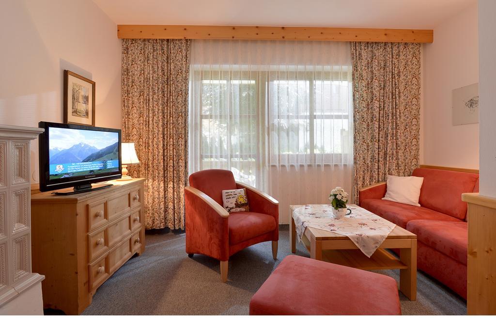 Haus Gaisberger Apartment ไมย์อาโฮเฟิน ห้อง รูปภาพ